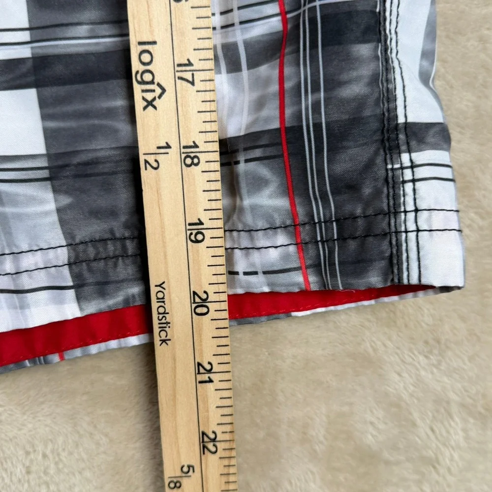 Speedo Mens Large Plaid Board Shorts‎ Black White Red Swim Trunks Mesh Lined